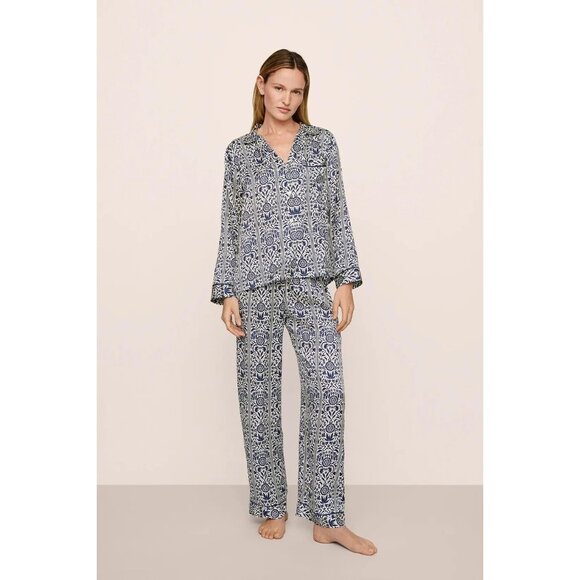 Eberjey x Casa Del Sol - Inez Washable Silk Printed Long PJ Set in Azulejos Navy - Picture 3 of 9